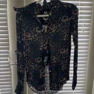 Chic Leopard Print Button-Down Shirt